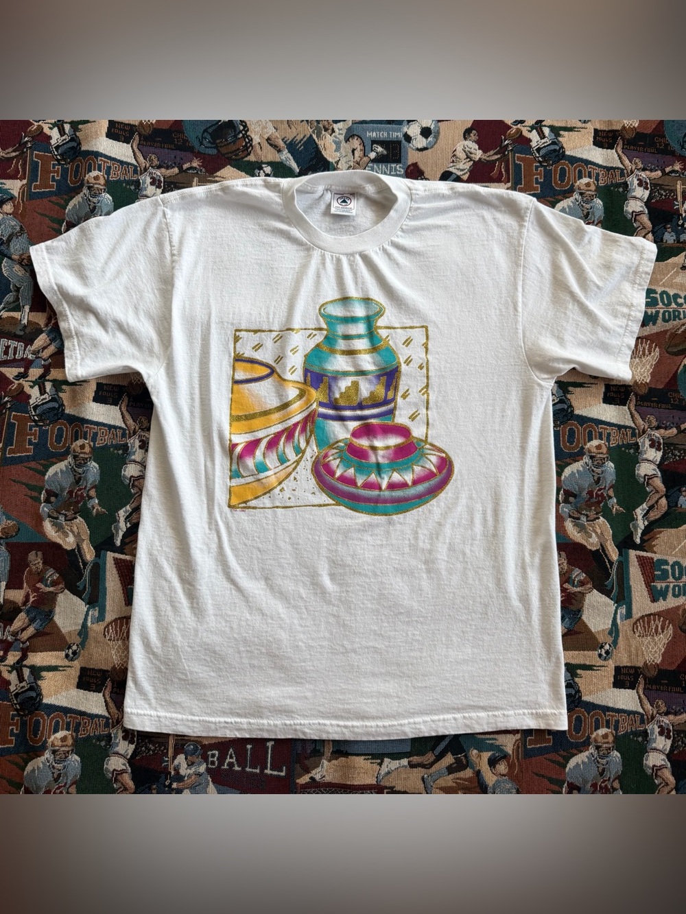 Vintage 90s Women’s Delta Pro Weight Native Pottery White Graphic T-shirt